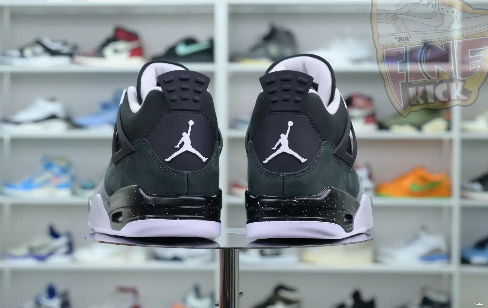 Air Jordan 4